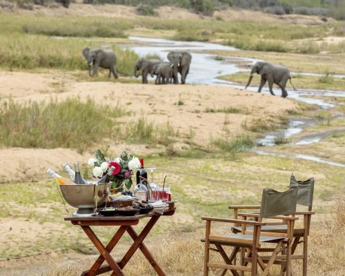 bush-lunch-kenya-safari-tour